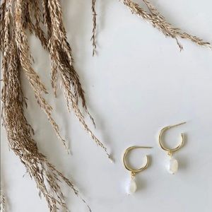 Pearl Drop Earring